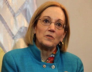   مصر اليوم - تحذيرات للسفيرة آن باترسون بالكف عن تصريحتها