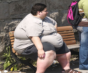   مصر اليوم - زيادة نسبة البدانة تهدد بالإصابة بخرف الشيخوخة