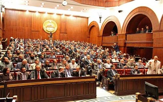 مصر اليوم - السياحة الإيرانية تشعل خلافات حادة بين الإخوان والسلفيين في مجلس الشورى