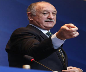   مصر اليوم - سكولاري: قد نُعاني من نقص الخبرة لكن بإمكاننا الفوز بالشباب