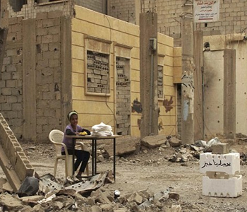 مصر اليوم - بائعة الخبز الصغيرة تتحدى الحرب الأهلية السورية