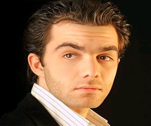 مصر اليوم - شريف رمزي لـمصر اليوم: عادل إمام يحاول تغيير أفكاري الغريبة في العراف