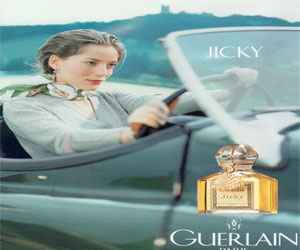   مصر اليوم - جيكي عطر جديد من غيرلان