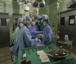   مصر اليوم - صخب غرفة العمليات خطر على حياة المريض