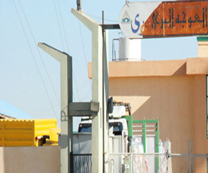   مصر اليوم - جنود مصريون يغلقون معبر العوجة البري مع إسرائيل  في الاخبار