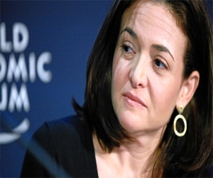   مصر اليوم - مديرة فيسبوك: لا بأس في بكاء النساء في العمل