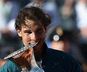   مصر اليوم - نادال يسحق فيدرر بسهولة ويتوج ملكًا لروما