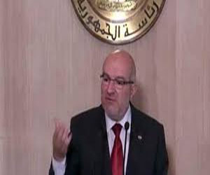   مصر اليوم - مستشار الرئيس يؤكد أن مرسي لا يعلم هوية مختطفي الجنود