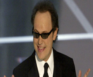 مصر اليوم - النجم الأميركي بيلي كريستال يعود إلى التلفزيون