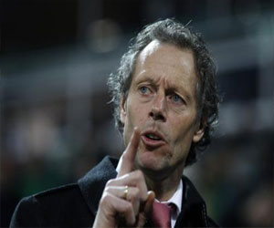   مصر اليوم - برودوم يحذر الشباب من خطورة المنافس في الهجمات المرتدة