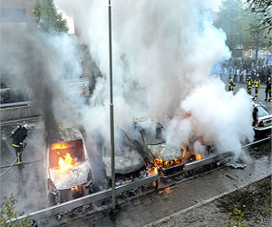   مصر اليوم - ليلة خامسة من أعمال الشغب في ستوكهولم