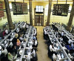   مصر اليوم - ضريبة المخصصات تعصف بسوق الأسهم في مصر