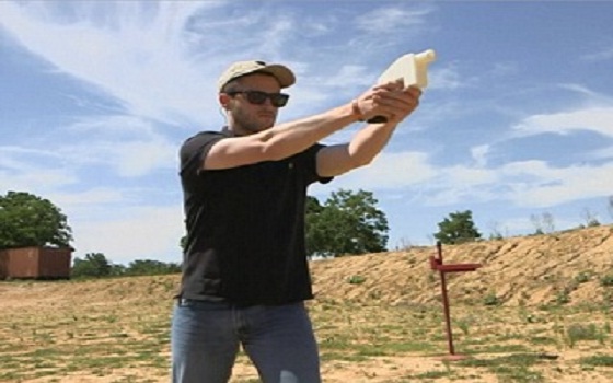   مصر اليوم - سلاح ناري من البلاستيك غير قابل للتتبع