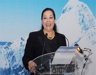   مصر اليوم - امرأة تقود رجال أعمال لتجاوز أزمة المغرب