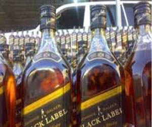   مصر اليوم - ضبط 200 زجاجة خمور مع صاحب مقهى في الدقهلية