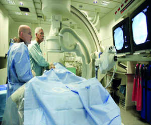   مصر اليوم - أحدث جهاز لاكتشاف الورم السرطاني في القولون