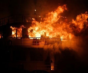   مصر اليوم - حريق يلتهم 27 منزلاً في سوهاج‏