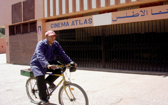   مصر اليوم - قاعات السينما في المغرب تحولت إلى أطلال ومراكز تجارية و أوكار للدعارة