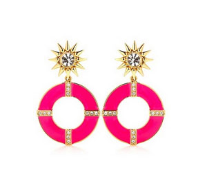   مصر اليوم - جوسي تطرح مجموعة أقراط جديدة لربيع 2013