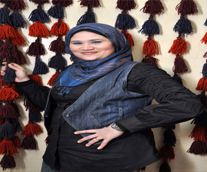  مصر اليوم - مروة البغدادي لـمصر اليوم: الحجاب الملتصق بالملابس موضة صيف 2013