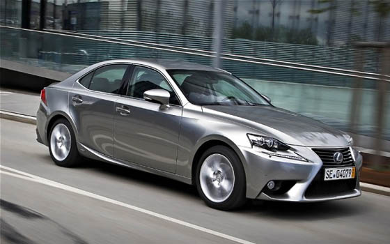 مصر اليوم - السيارة لكزس IS3002014 لغة جديدة من الرفاهية