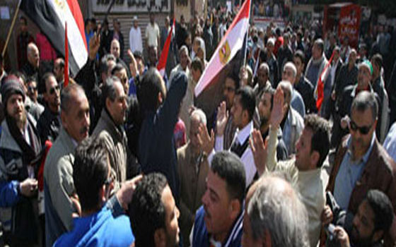   مصر اليوم - تظاهرات أمام سفارة إثيوبيا في القاهرة تطالب بطرد السفير بسبب سد النهضة