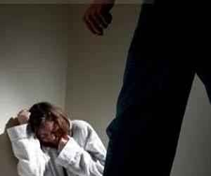   مصر اليوم - روسي يحتجز فتاة لمواعدة شقيقتها