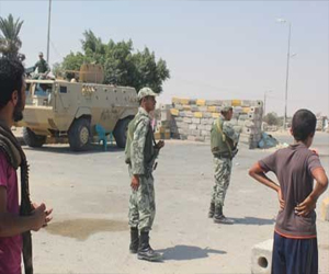   مصر اليوم - هجوم مسلح على حاجز أمني شرق العريش