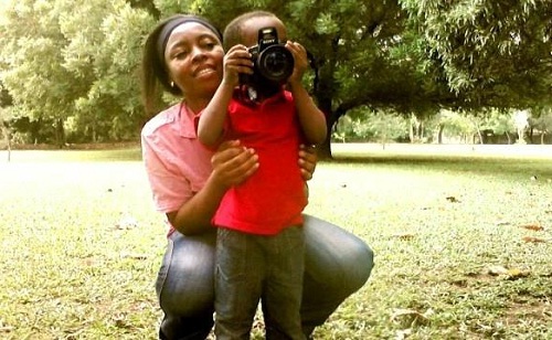   مصر اليوم - طفل الثلاثة أعوام يحترف التصوير