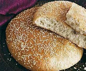   مصر اليوم - نقص في الخبز في ليبيريا لسبب ارتفاع أسعار الدقيق