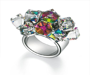   مصر اليوم - تعرفي على تشكيلة الحب انفجار من سواتش