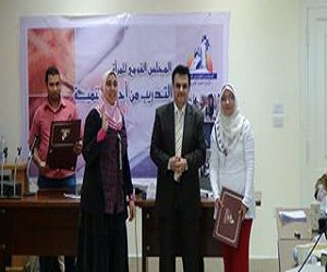   مصر اليوم - اختيار أفضل الأبحاث في مجال تنمية المرأة المصرية في البحرالأحمر