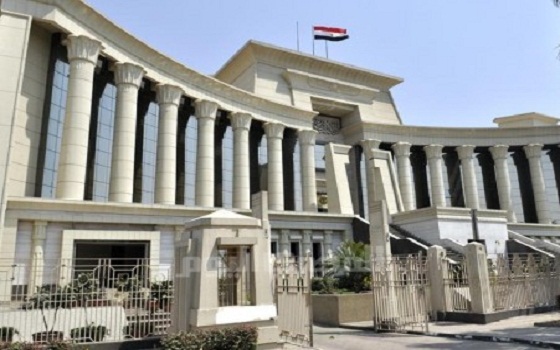   مصر اليوم - سياسيون وحقوقيون يستنكرون إحالة نشطاء مصريين إلى محكمة جنايات القاهرة