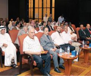   مصر اليوم - 8 شعراء عرب يحلّقون في اتحاد كتاب أبوظبي