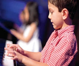 مصر اليوم - هل الموسيقى تطور عواطف الأطفال وأذهانهم؟