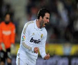   مصر اليوم - آرسنال يقترب من التعاقد مع الأرجنتيني جونزالو إيغواين