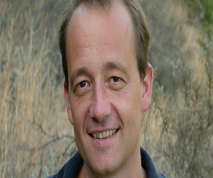   مصر اليوم - الألماني شتيفان فايدنر: طائر محبة يجمع الثقافات