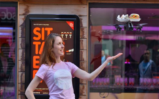   مصر اليوم - مطاعم السوشي في لندن تبتكر إسلوبًا جديدًا في الخدمة