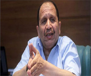   مصر اليوم - رئيس هيئة موانى البحر الاحمر يتفقد اعمال تطوير ميناء الغردقة البحرى