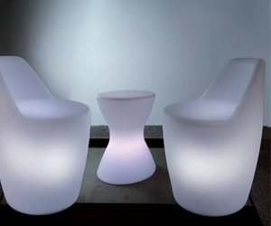   مصر اليوم - كراسي مريحة لجلوس في البهو أو الحديقة