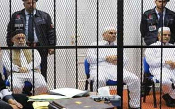 مصر اليوم - القضاء الليبي يؤجل محاكمة البغدادي المحمودي إلى 7 أغسطس