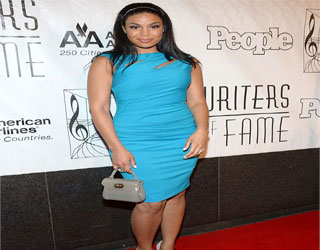   مصر اليوم - جوردن سباركس تخطف الأضواء بفستان ضيق