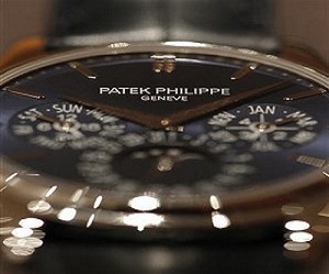   مصر اليوم - ساعة يد عمرها 115 عامًا تُباع بمزاد  في نيويورك