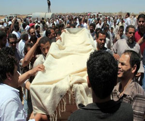   مصر اليوم - مدينة سرت الليبية تشيع قتلى مواجهات الحرم الجامعي