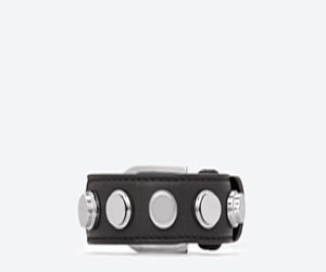   مصر اليوم - تشكيلة سوارات جديدة من إيف سان لوران