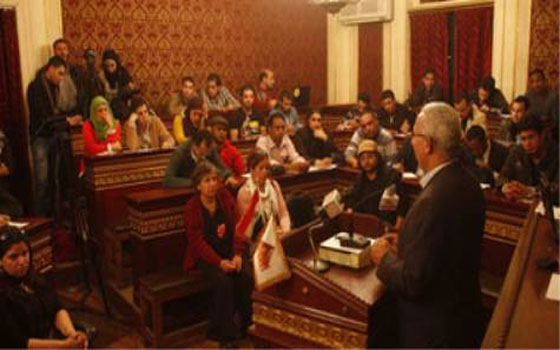   مصر اليوم - أعضاء 12 حزبًا سياسيًا يضم ليبراليين وإسلاميين يطلقون برلمان شباب مصر