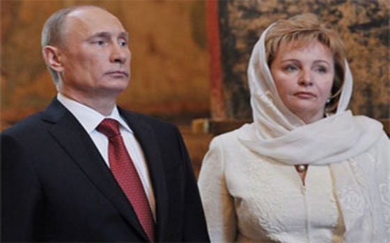 مصر اليوم - بوتين وزوجته يعلنان طلاقهما رسميًا على الهواء