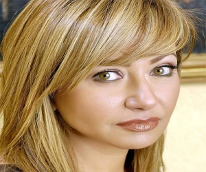 مصر اليوم - ليلى علوي تنتقل بـفرح ليلى من العياط إلى المنيل