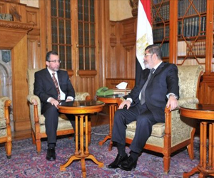 مصر اليوم - تأجيل محاكمة مرسي وقنديل في قضية نساء بني سويف