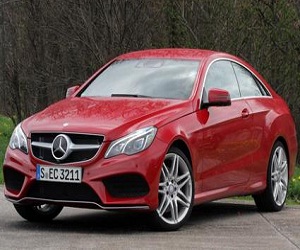 مصر اليوم - الأناقة والترف عنوان سيارة مرسيدس إي كلاس